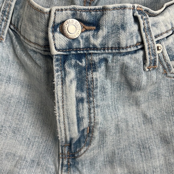 Old Navy Boyfriend Jeans - Picture 2 of 5